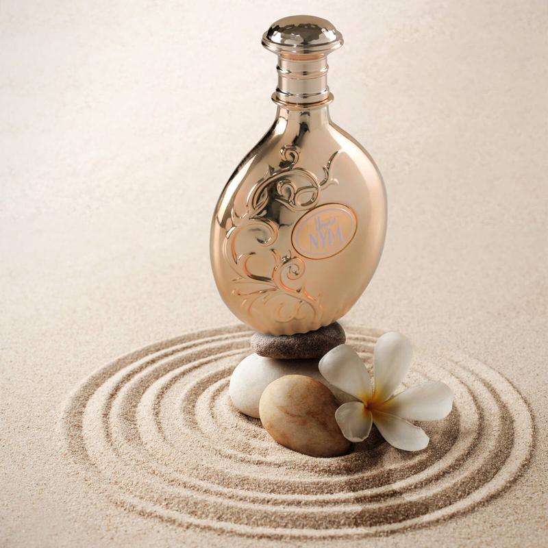 🌸 Nyla EDP by Arabiyat Prestige – A luxurious blend of fruity. floral & warm woody notes for an elegant. lasting scent 🌿💖